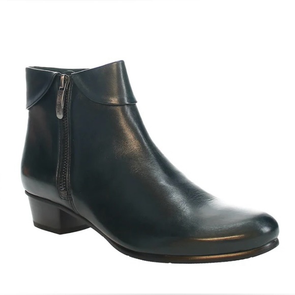 Regarde Le Ciel boots NWOT - Picture 1 of 9